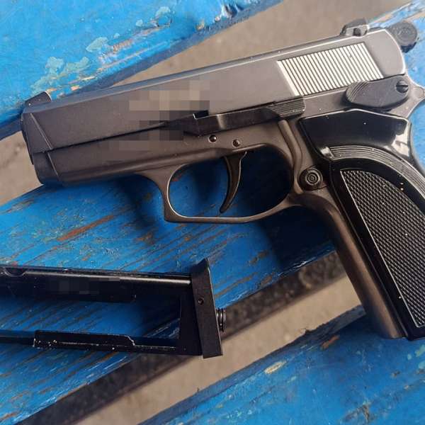 Descoperit la control cu o armă neletală asupra lui, sancționat penal