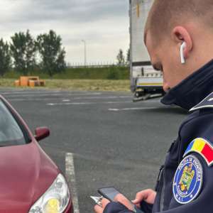 Acțiune în cooperare la frontiera de vest: aproximativ 800 de persoane şi 400 de mijloace de transport verificate