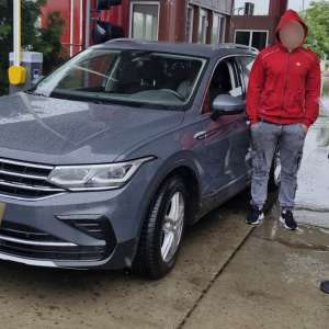 Polițiștii de frontieră au scos din trafic o mașină fără drept de circulație