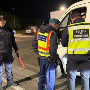 Acțiune în cooperare la frontiera de vest: aproximativ 800 de persoane verificate