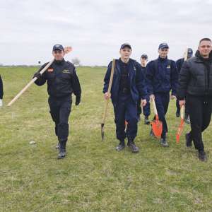 „Plantăm Speranță”. „Un eveniment în care natura și arta se împletesc pentru a aduce culoare și speranță în comunitate”.