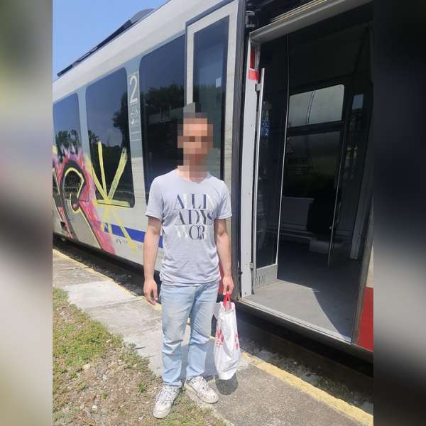 Cetățean sirian descoperit ascuns în toaleta unui tren internațional