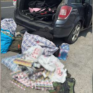 Peste 21.000 de țigarete ascunse, descoperite de polițiștii de frontieră la Giurgiu și Calafat