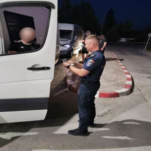 Permisul fals l-a costat doar 150 €, dar s-a ales cu dosar penal