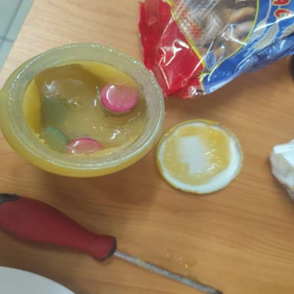Substanțe dopante de mare risc, ascunse într-un borcan miere, descoperite într-un microbuz la PTF Oancea