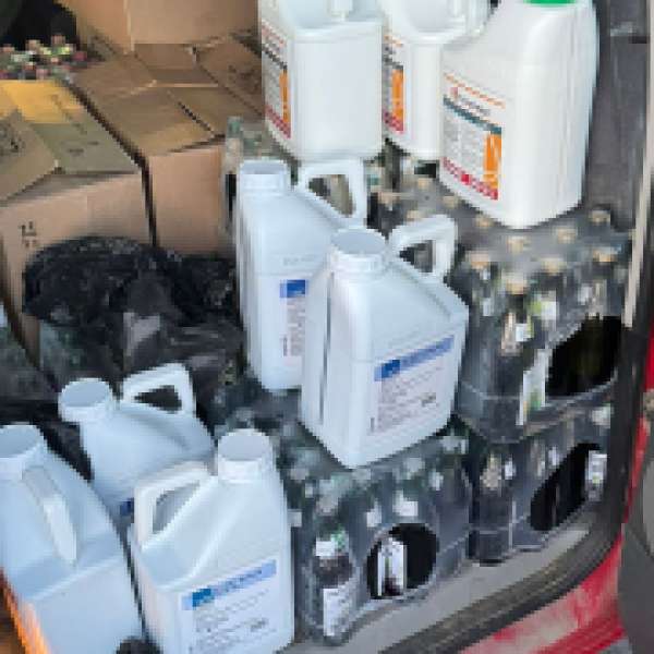Substanțe toxice și butelii cu freon în valoare aproximativ 15.000 de lei, descoperite în Punctul de Trecere a Frontierei Siret