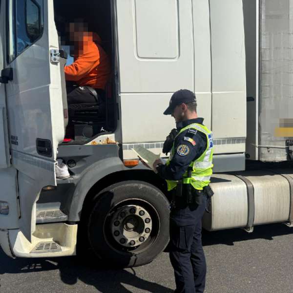Infracțiuni la regimul rutier, cercetate de polițiștii de frontieră sătmăreni