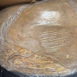 Aproximativ o tonă de tutun vrac ascunsă într-un microbuz cu varză