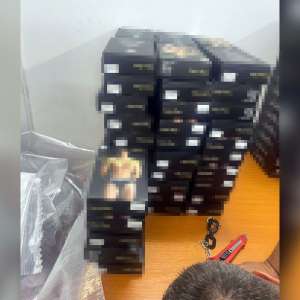 Bunuri susceptibile a fi contrafăcute în valoare de peste 185.000 de lei , confiscate de polițiștii de frontieră