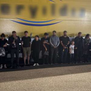 Treisprezece cetățeni străini fără documente valabile pentru a călători în spațiul Schengen, depistaţi de polițiștii de frontieră giurgiuveni