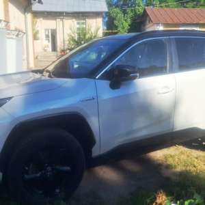 Autoturism în valoare de 200.000 de lei, furat din Cehia, descoperit la Albița