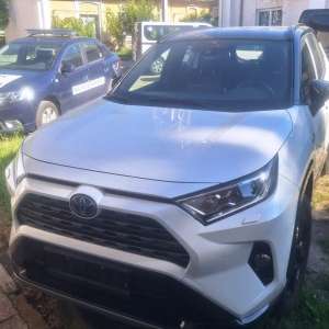 Autoturism în valoare de 200.000 de lei, furat din Cehia, descoperit la Albița