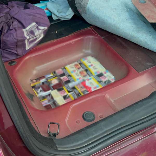 Țigarete în valoare de peste 123.000 de lei, descoperite de polițiștii de frontieră
