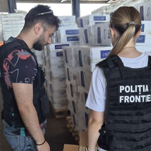 Peste 10 milioane de ţigarete descoperite într-un container în Portul Constanţa