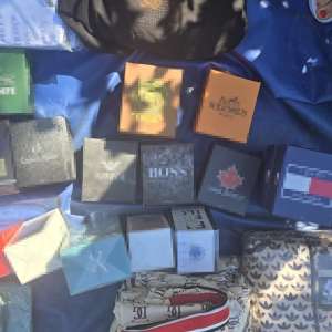Peste 500 de bunuri contrafăcute oprite de la comercializare de polițiștii de frontieră