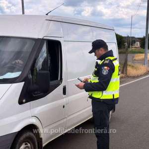 Sucevean depistat la volan, deși avea dreptul de a conduce suspendat