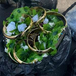 54 de rochii de mireasă și diverse accesorii de lux fără acte, descoperite de către polițiștii de frontieră suceveni