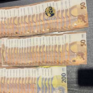 Bărbat prins în flagrant de poliţiştii de frontieră cu un kilogram de cocaină