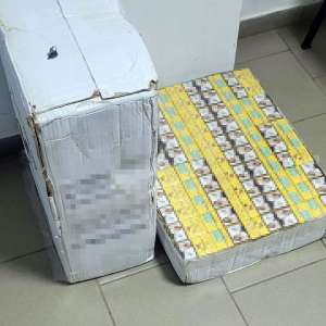 Peste 300.000 de ţigarete de contrabandă descoperite într-un autovehicul de către poliţiştii de frontieră