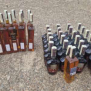„Surprize” la control: țigări și alcool, confiscate de polițiștii de frontieră