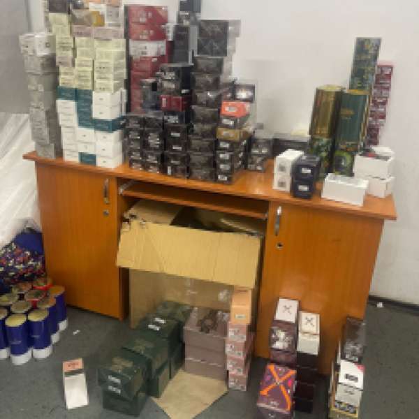 Produse susceptibile a fi contrafăcute în valoare de peste 100.000 de lei, depistate într-o acțiune