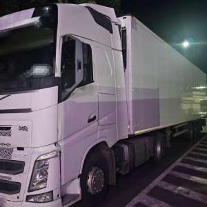 Ansamblu auto, în valoare de 250.000 de lei,  căutat de către autorităţile din Cehia, descoperit la Albița