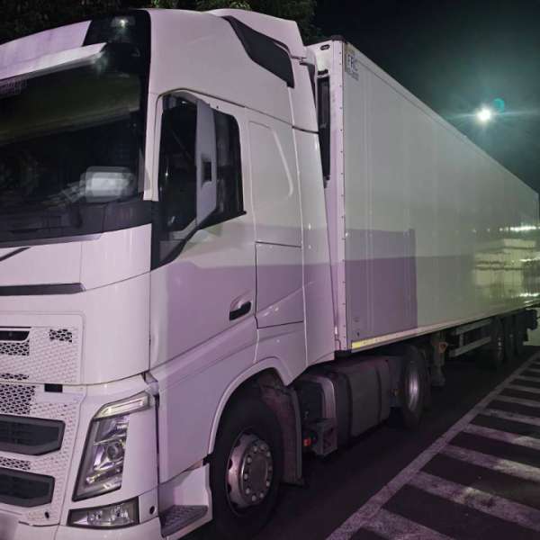 Ansamblu auto, în valoare de 250.000 de lei,  căutat de către autorităţile din Cehia, descoperit la Albița