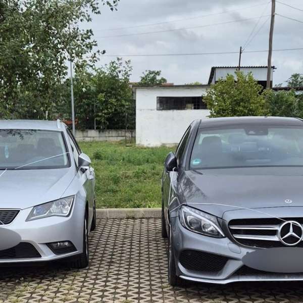 Două autoturisme, căutate în Danemarca şi Olanda, depistate la frontiera timișeană