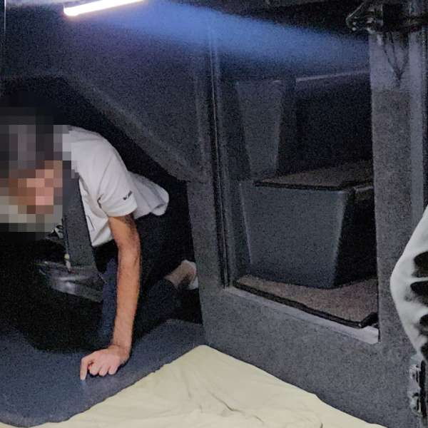 Acțiune comună România-Bulgaria: doi șoferi turci arestați pentru trafic de migranți