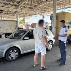 Cetățean român depistat la volanul unui autoturism, deşi nu avea acest drept