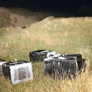 Țigări de contrabandă confiscate cu focuri de armă