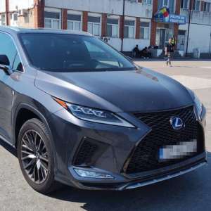 Autoturisme estimate la o valoare de 165.000 de euro, căutate de autorități europene, descoperite în Portul Constanța