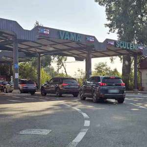 Permis de conducere fals, descoperit la controlul de frontieră