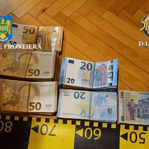 Fabrică de țigări clandestină descoperită de polițiștii de frontieră