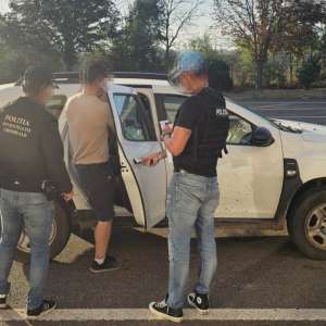 Agresor condamnat, căutat de autorități, descoperit și reținut în PTF Albița
