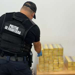 Bistrițean prins cu 3 sacoșe cu țigări, în gara din Sighet