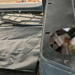 Țigări ascunse și nedeclarate descoperite în PTF Oancea