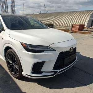 Trei autoturisme în valoare de 245.000 euro, căutate de autorități, descoperite de poliţiştii de frontieră