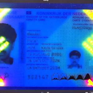 Trei cetățeni iranieni depistați la Aeroportul Henri Coandă în timp ce încercau să intre în spațiul Schengen cu documente false