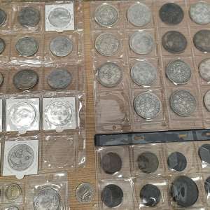 Dosar penal pentru un bărbat care transporta obiecte susceptibile a face parte din patrimoniul național cultural al unui stat străin