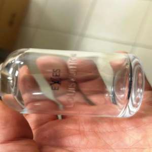 Contrabandă cu ambalaje de lux: tentativă de introducere pe piață neagră a parfumurilor contrafăcute dejucată la Racovăț