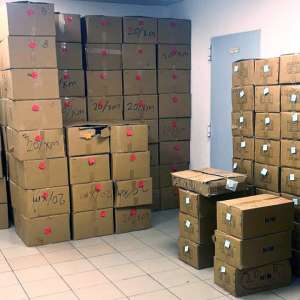 Contrabandă cu ambalaje de lux: tentativă de introducere pe piață neagră a parfumurilor contrafăcute dejucată la Racovăț