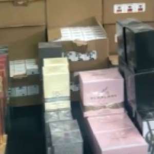 Produse susceptibile a fi contrafăcute, în valoare de peste 700.000 de lei, depistate de polițiștii de frontieră giurgiuveni