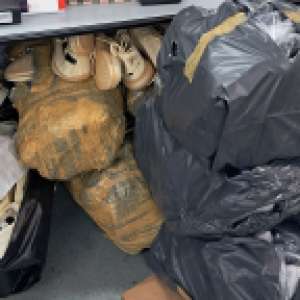 Produse susceptibile a fi contrafăcute, în valoare de peste 700.000 de lei, depistate de polițiștii de frontieră giurgiuveni