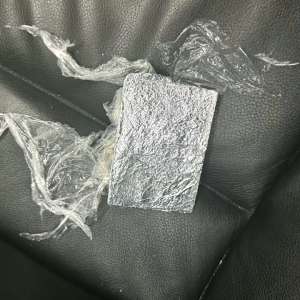 Carte de identitate falsă ascunsă, descoperită la controlul de frontieră