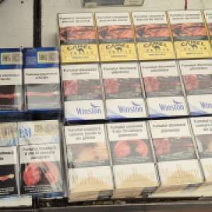 Țigări de contrabandă, cu destinația Cehia, confiscate la frontieră