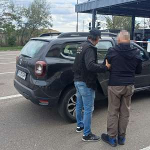 Condamnat la închisoare pentru trafic de substanţe anabolizante, depistat la frontiera de est
