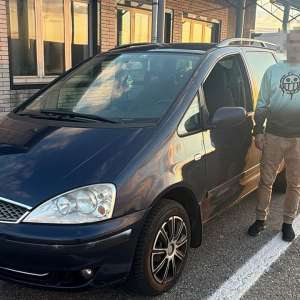 Peste 150.000 de țigarete ascunse într-o remorcă, în spatele unui perete dublu, descoperite în PTF Valcani