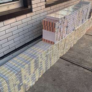 Peste 150.000 de țigarete ascunse într-o remorcă, în spatele unui perete dublu, descoperite în PTF Valcani