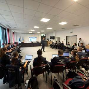 Polițiștii de frontieră specialiști în analiză de risc, participă la un curs interinstituțional de pregătire
